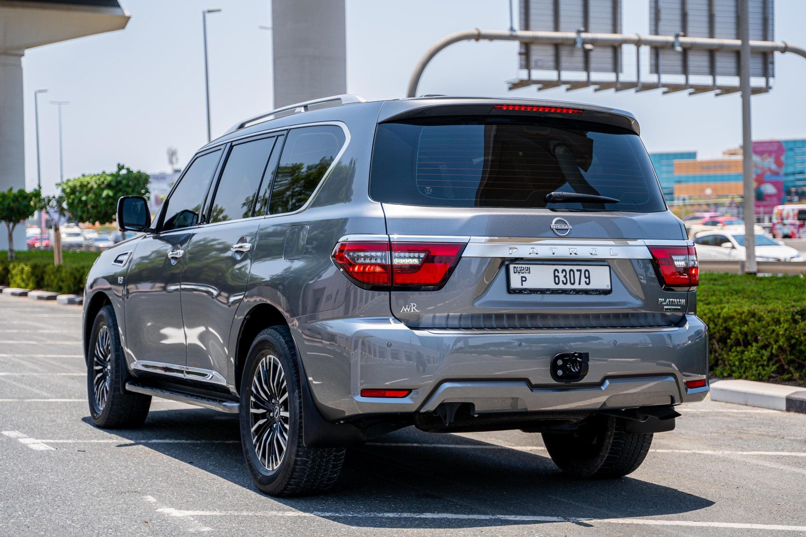 nissan-patrol-le-platinum-2022-1