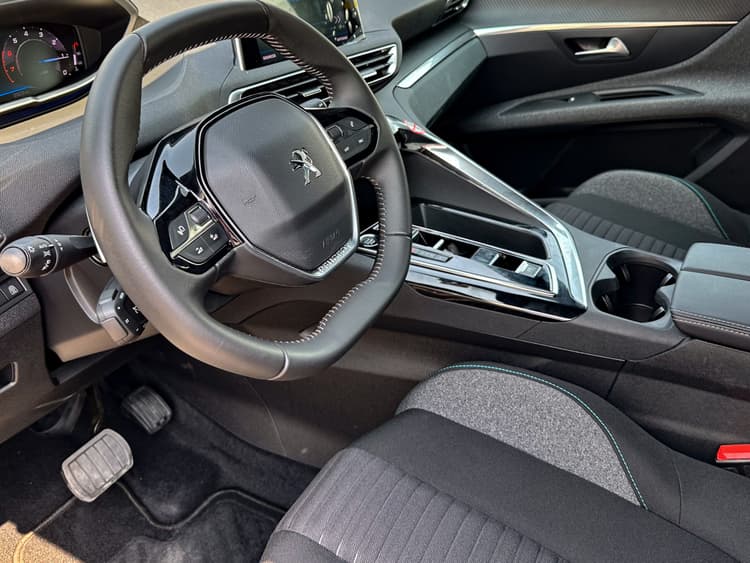 Rent PEUGEOT 3008 2024 in UAE