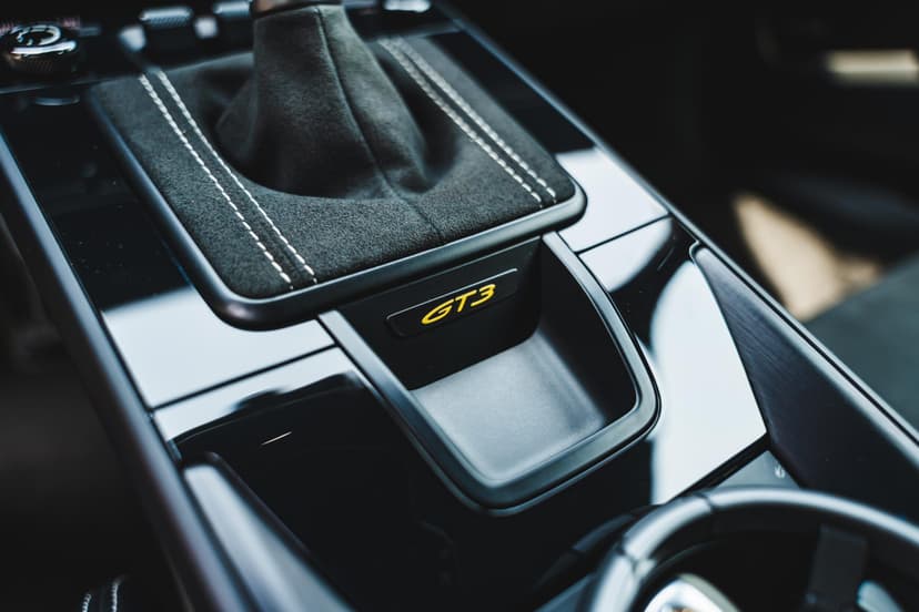 Rent Porsche 911 GT3 2023 in UAE