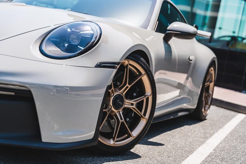 Rent Porsche 911 GT3 2023 in UAE