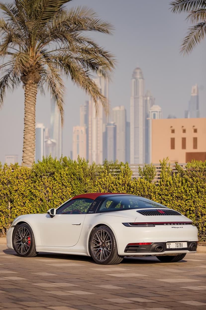 Rent Porsche 911 Targa 4s 2022 in UAE