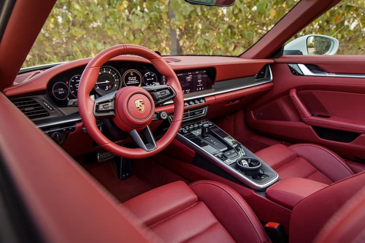 Rent Porsche 911 Targa 4s 2022 in UAE