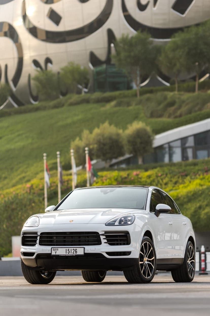 Rent Porsche Cayenne 2023 in UAE
