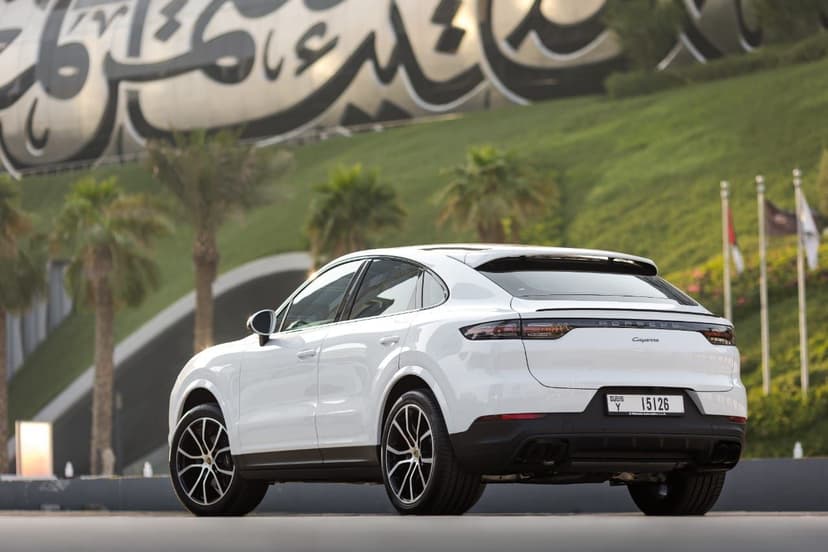 Rent Porsche Cayenne 2023 in UAE