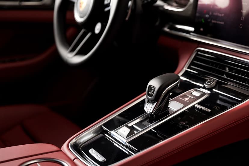 Porsche Panamera 2023 Rental Dubai - View 5