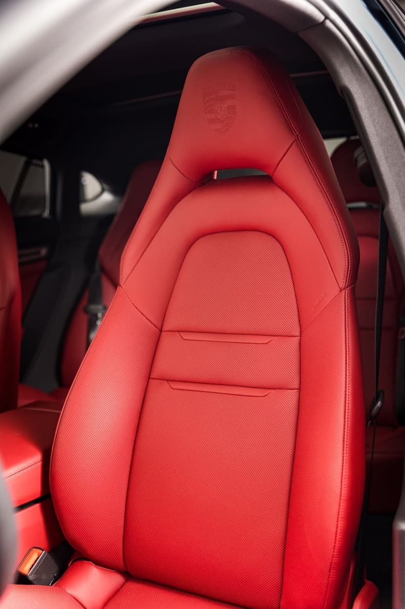 Porsche Panamera 2023 Rental Dubai - View 11