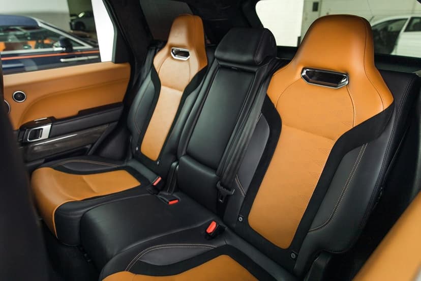 Range Rover SVR Rental Dubai - View 9