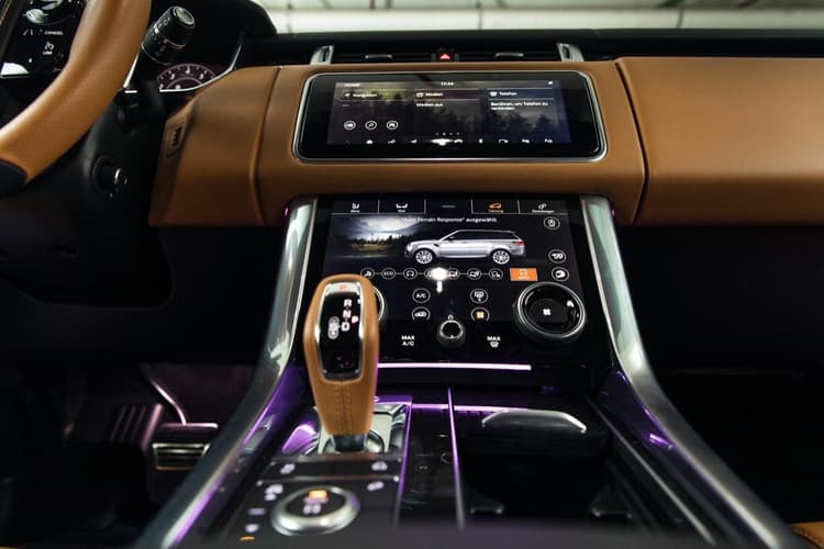 Rent Range Rover SVR in UAE