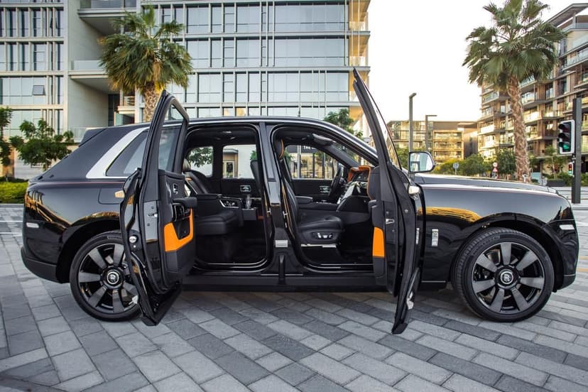 Rolls Royce Cullinan 2021 Rental Dubai - View 11