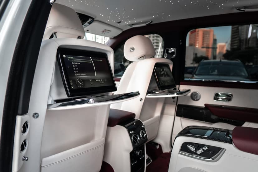 Rent Rolls Royce Cullinan 2023 in UAE