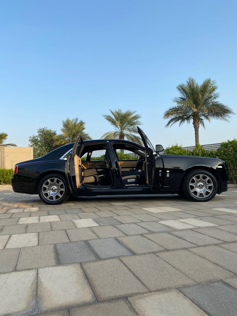 Rent Rolls Royce Ghost 2018 in UAE
