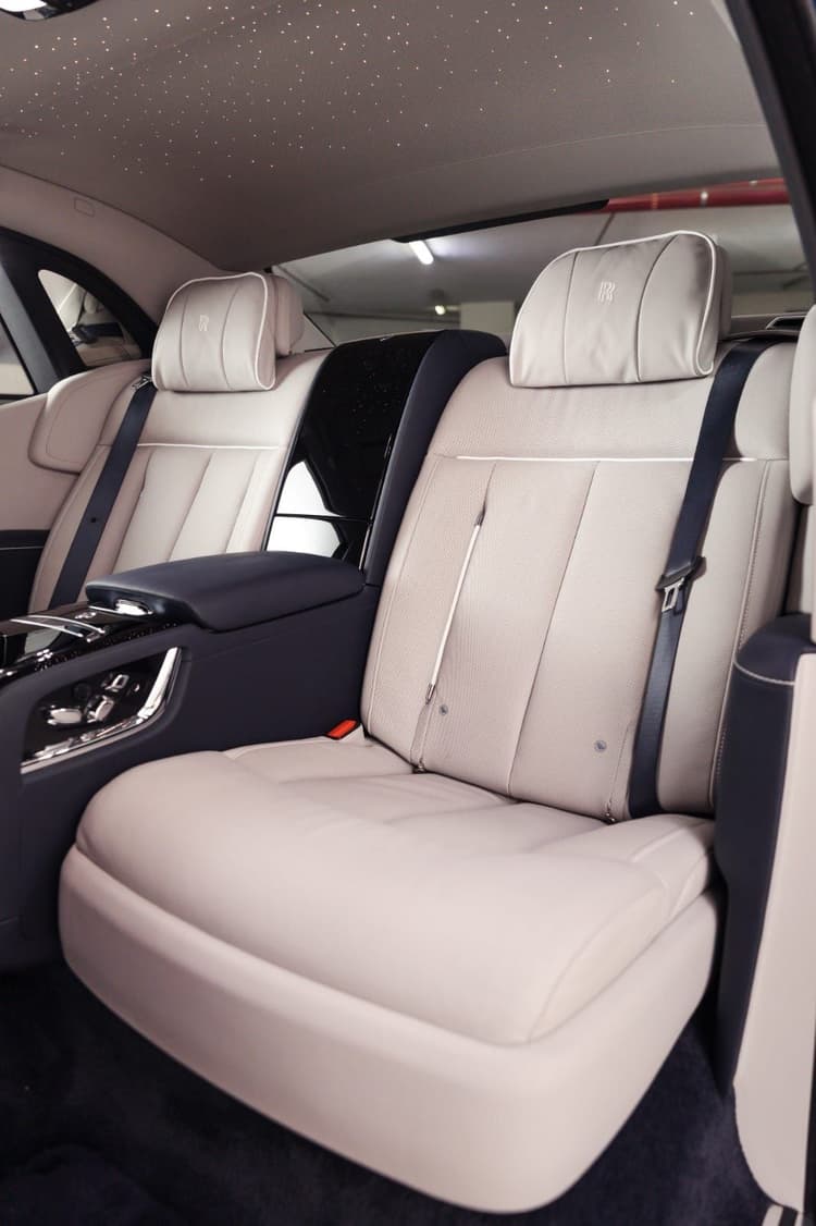 Rent Rolls Royce Phantom 2023 in UAE