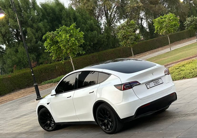 Rent TESLA MODEL Y 2022 MODEL in UAE