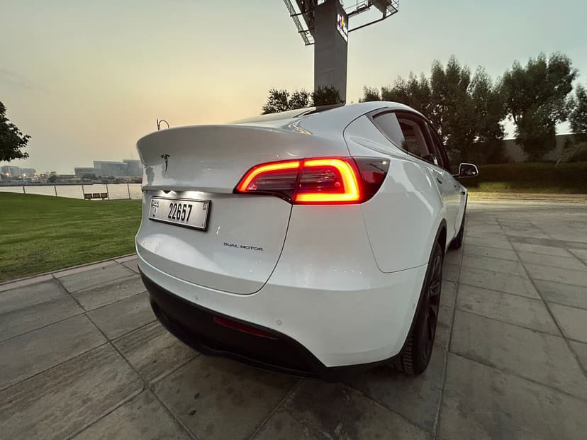 Rent TESLA MODEL Y 2022 MODEL in UAE