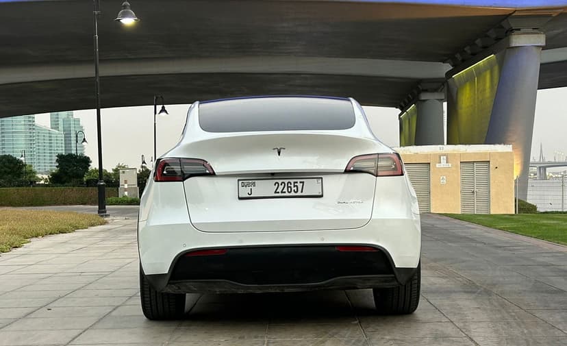 Rent TESLA MODEL Y 2022 MODEL in UAE