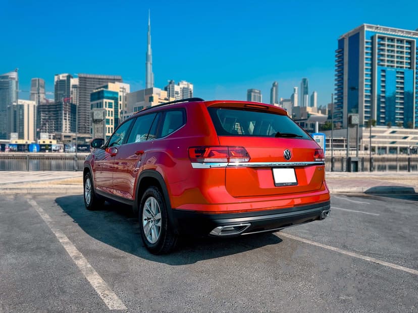 Rent VOLKSWAGEN TERAMONT 2022 in UAE