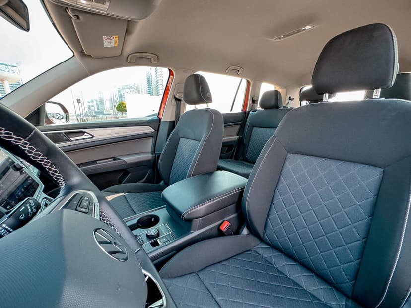 Rent VOLKSWAGEN TERAMONT 2022 in UAE