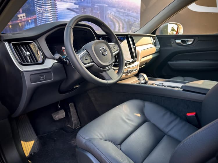 Rent VOLVO XC-60 2023 in UAE