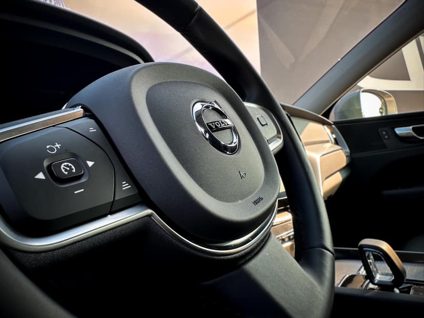 VOLVO XC-60 2023 Rental Dubai - View 10